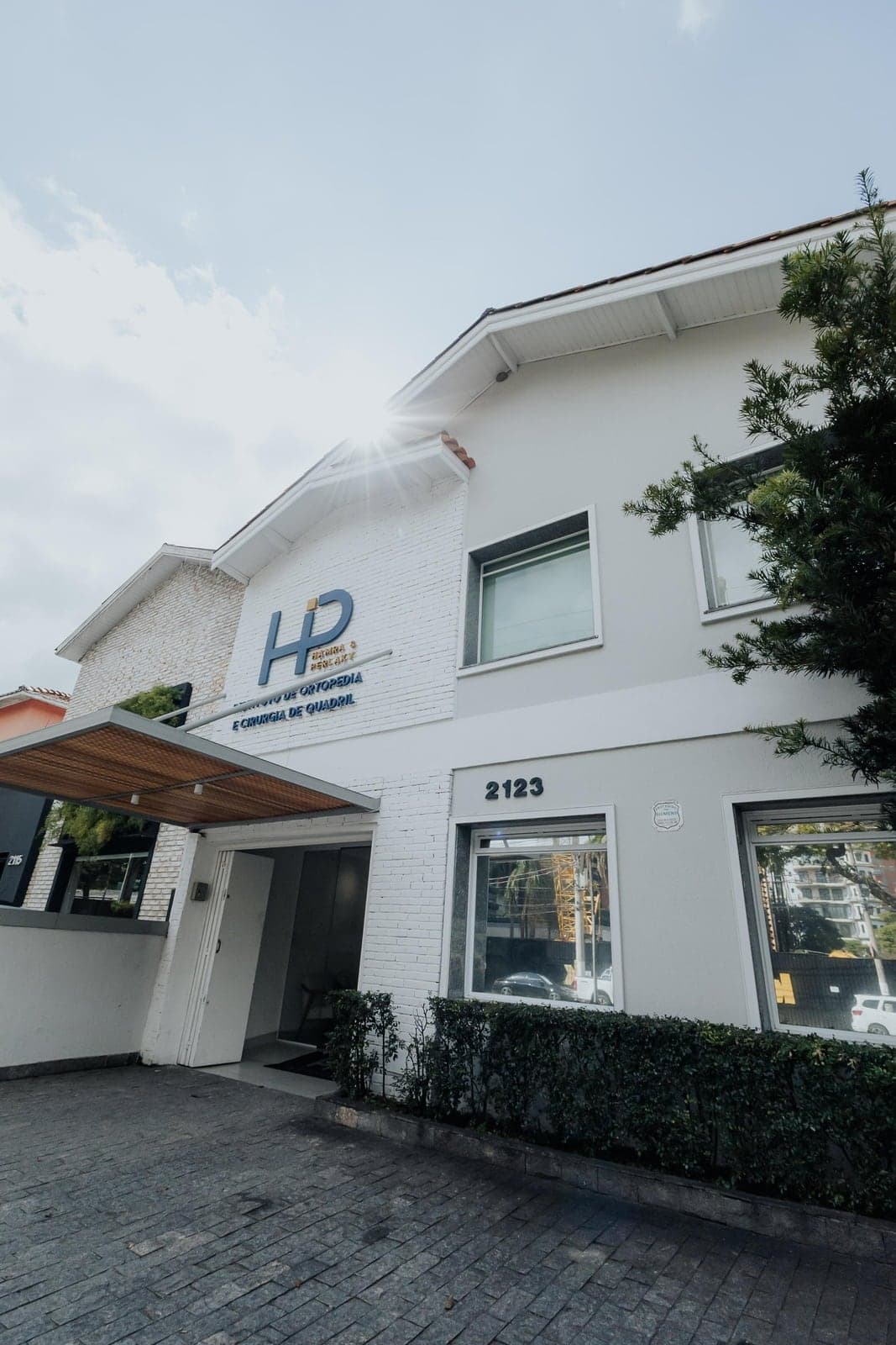 Fachada do Instituto HIP, na Av. República do Líbano, 2123