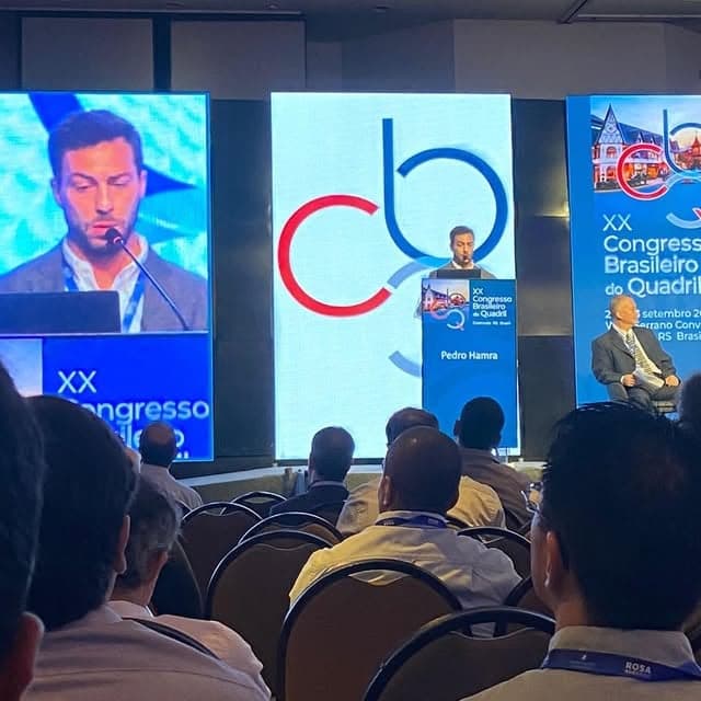 Dr. Pedro Hamra palestrando no XX Congresso Brasileiro do Quadril